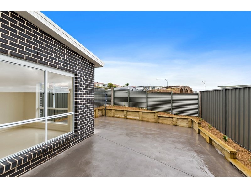 21a Brooks Terrace, Kanahooka NSW 2530