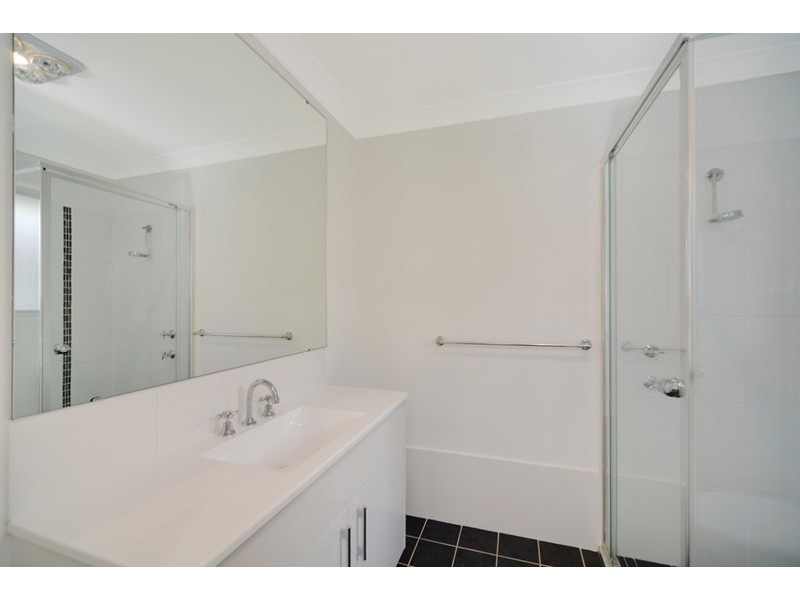 9 Bayview Avenue, Haywards Bay NSW 2530