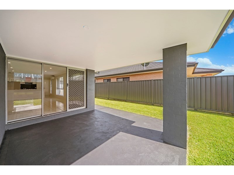 9 Bayview Avenue, Haywards Bay NSW 2530