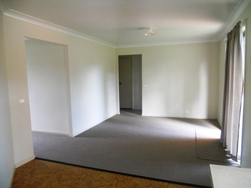 10 Throsby Place, Horsley NSW 2530