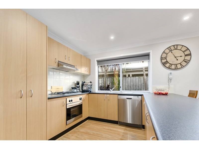 27 Karara Avenue, Horsley NSW 2530