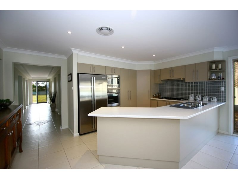 43 Murra Murra Road, Kanahooka NSW 2530