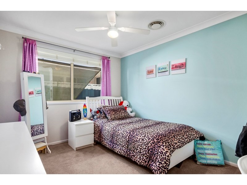 1 Penterong Way, Haywards Bay NSW 2530