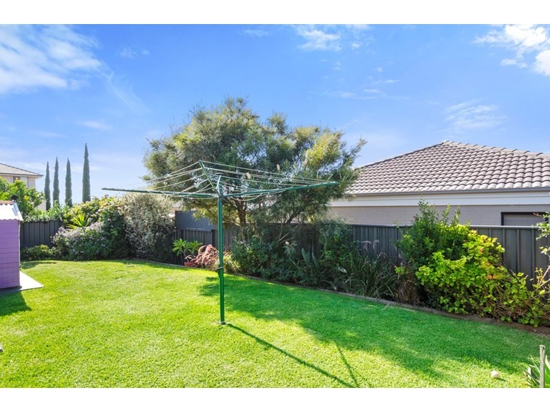 1 Penterong Way, Haywards Bay NSW 2530