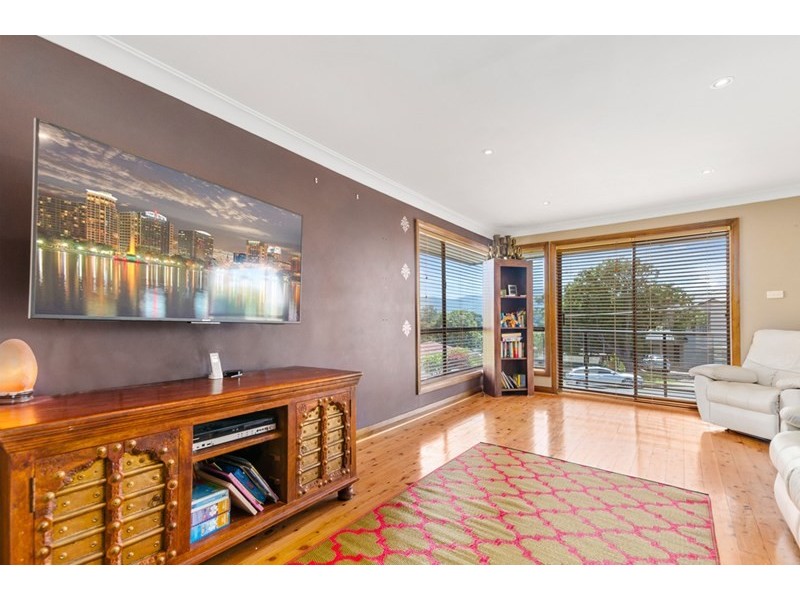 39 Edgeworth Avenue, Kanahooka NSW 2530