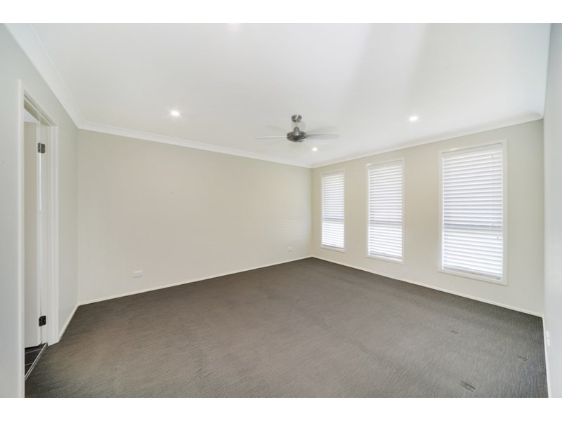 9 Bayview Avenue, Haywards Bay NSW 2530