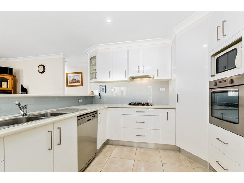 1 Ashbury Avenue, Horsley NSW 2530