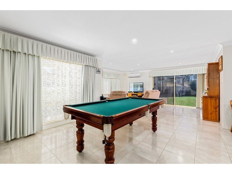 1 Ashbury Avenue, Horsley NSW 2530