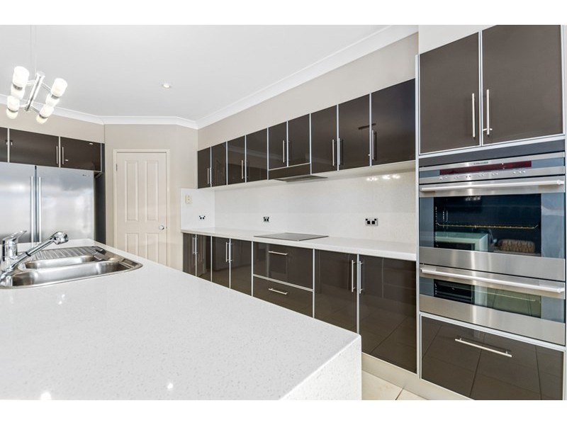 10 Shiraz Drive, Dapto NSW 2530