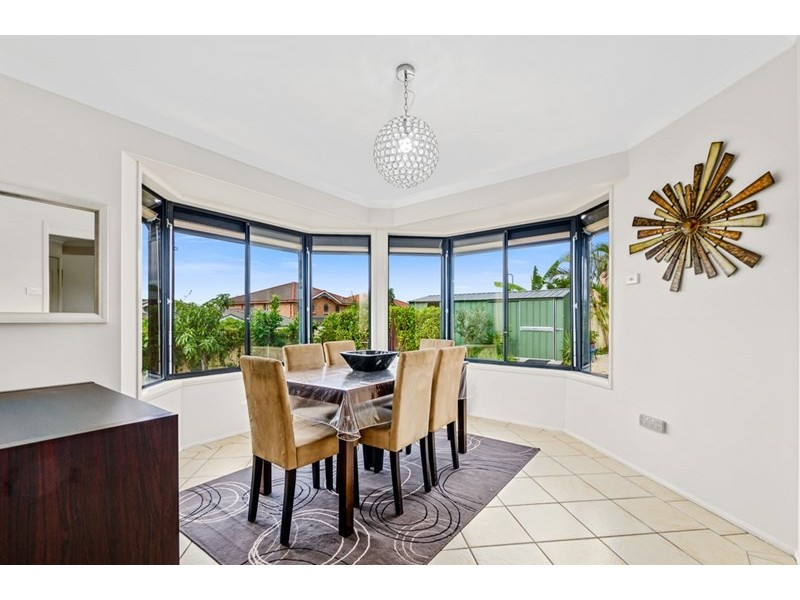 77 Robins Creek Drive, Horsley NSW 2530