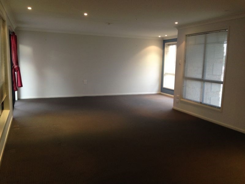 4 Arboreal Place, Horsley NSW 2530