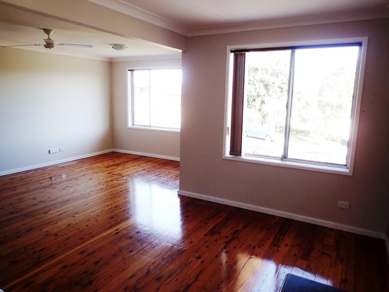 12 Cleary Avenue, Kanahooka NSW 2530