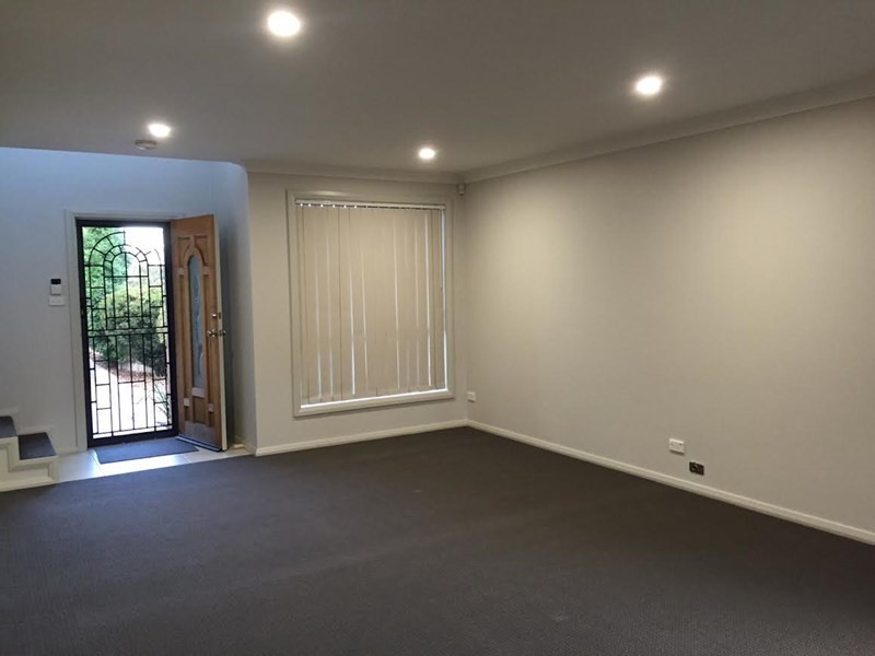 10/17-19 Robertson Street, Coniston NSW 2500