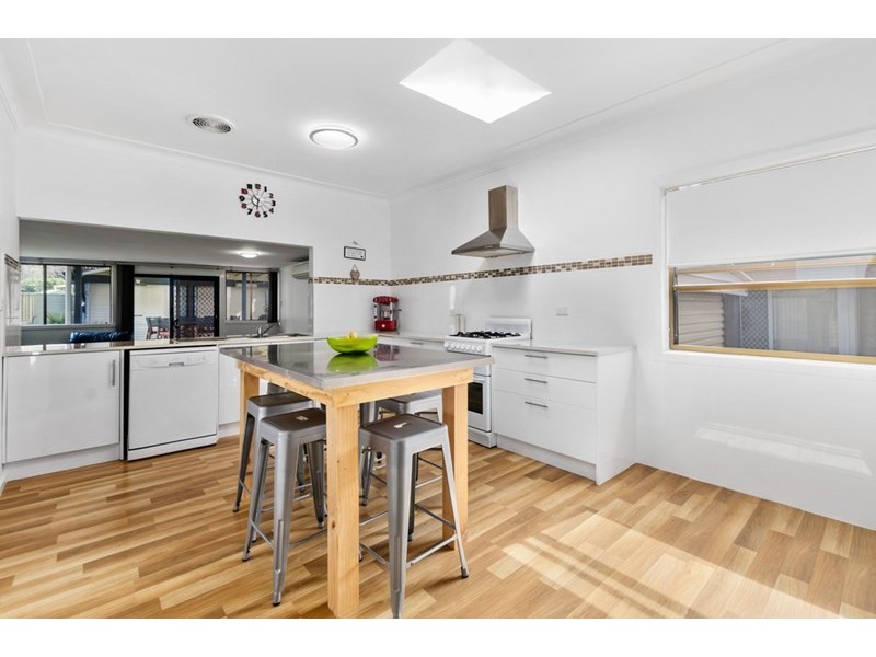 6 Laver Road, Dapto NSW 2530