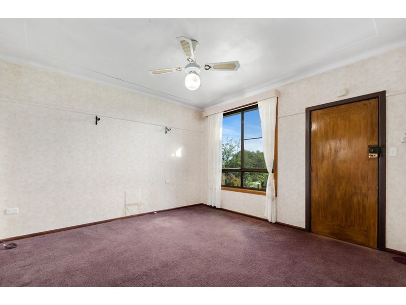 33 Essex Street, Berkeley NSW 2506