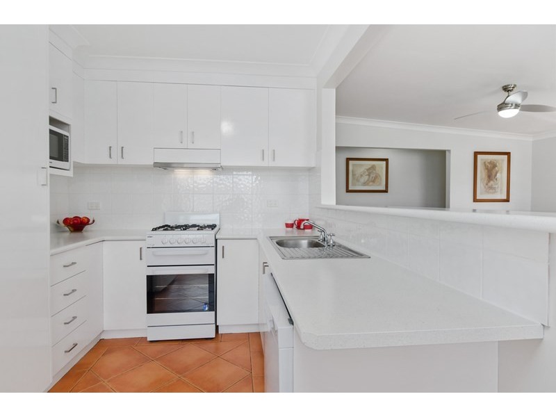 33 Elouera Crescent, Kanahooka NSW 2530