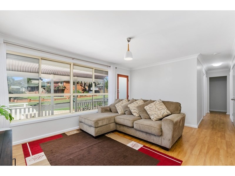 33 Elouera Crescent, Kanahooka NSW 2530