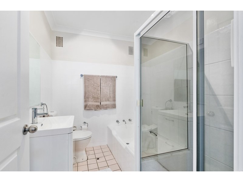 33 Elouera Crescent, Kanahooka NSW 2530