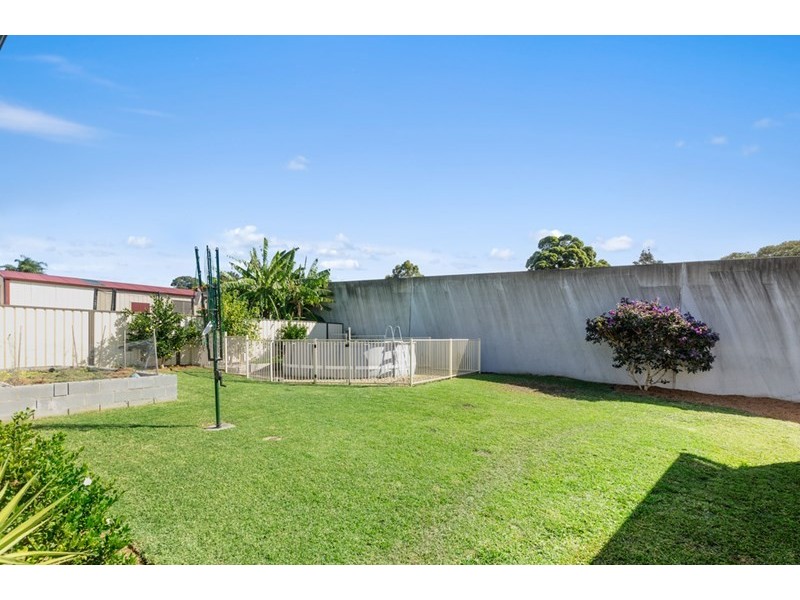 33 Elouera Crescent, Kanahooka NSW 2530