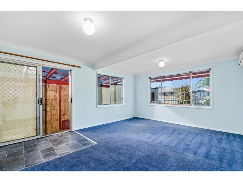49 Eleebana Crescent, Koonawarra NSW 2530