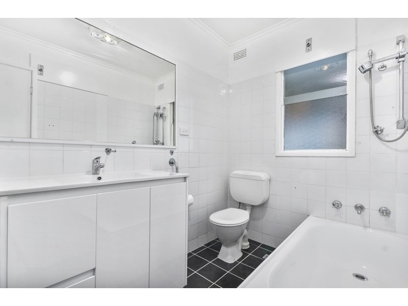 49 Eleebana Crescent, Koonawarra NSW 2530