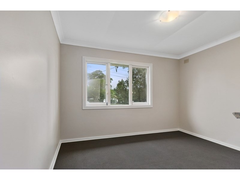 15 Kurrawa Crescent, Koonawarra NSW 2530