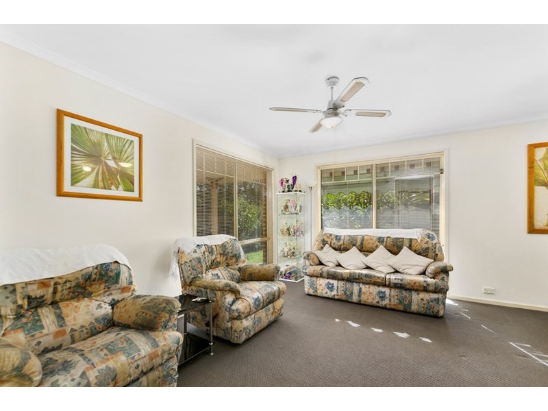 13 Glenwood Grove, Horsley NSW 2530