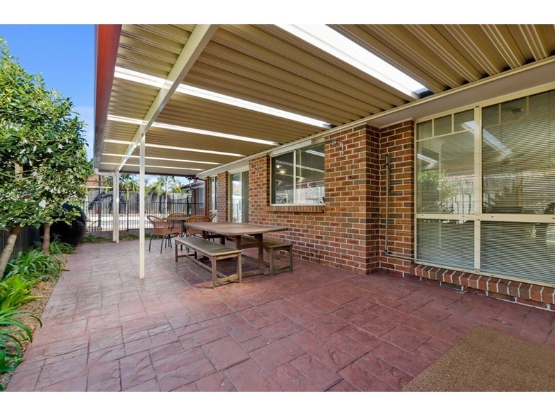 13 Glenwood Grove, Horsley NSW 2530