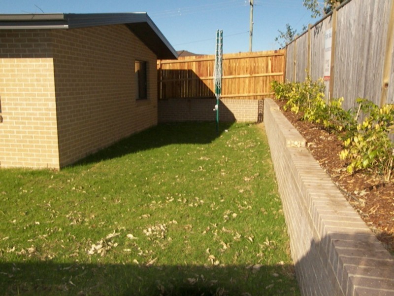 4 Spears Place, Horsley NSW 2530