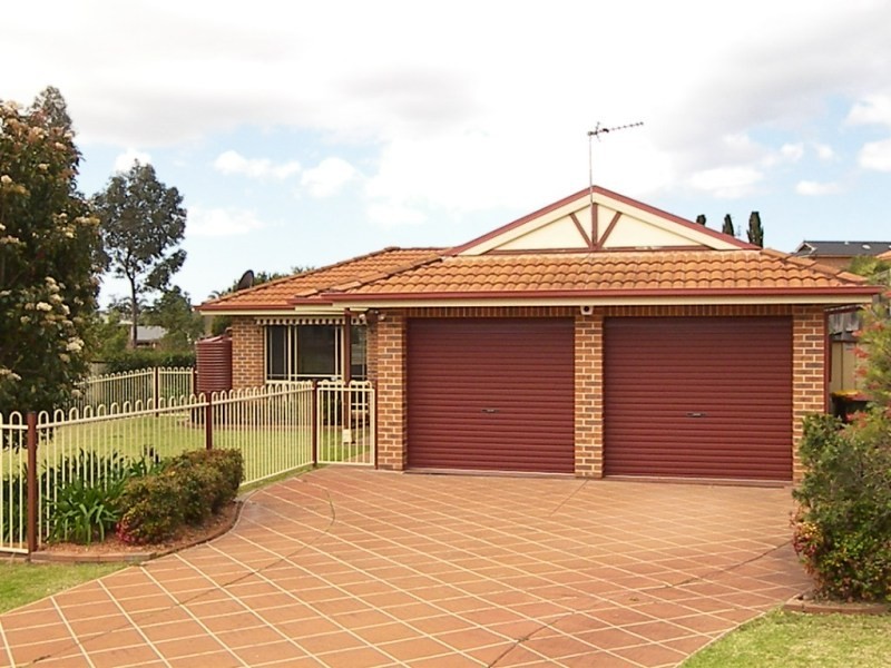 1 Benares Court, Horsley NSW 2530