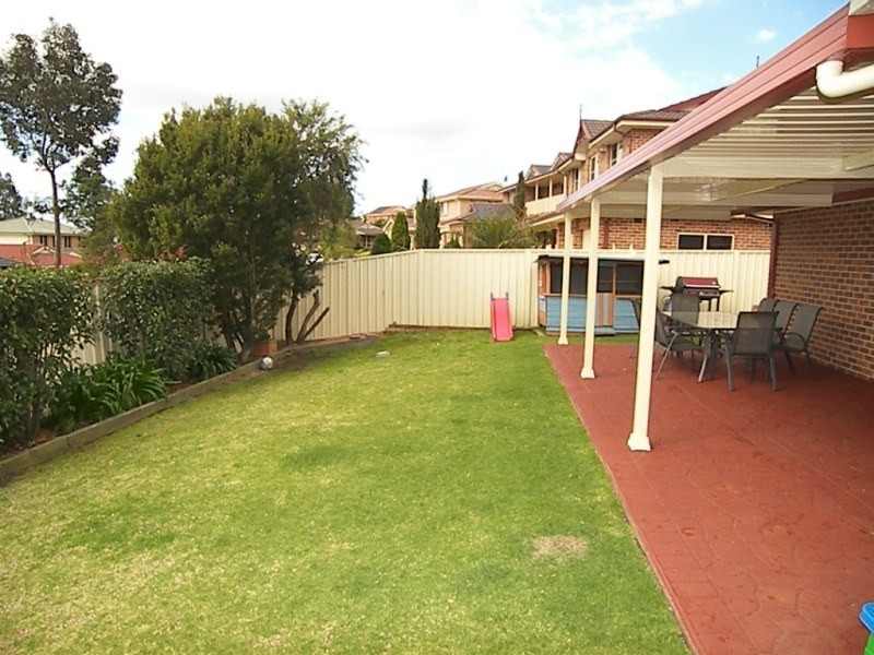 1 Benares Court, Horsley NSW 2530