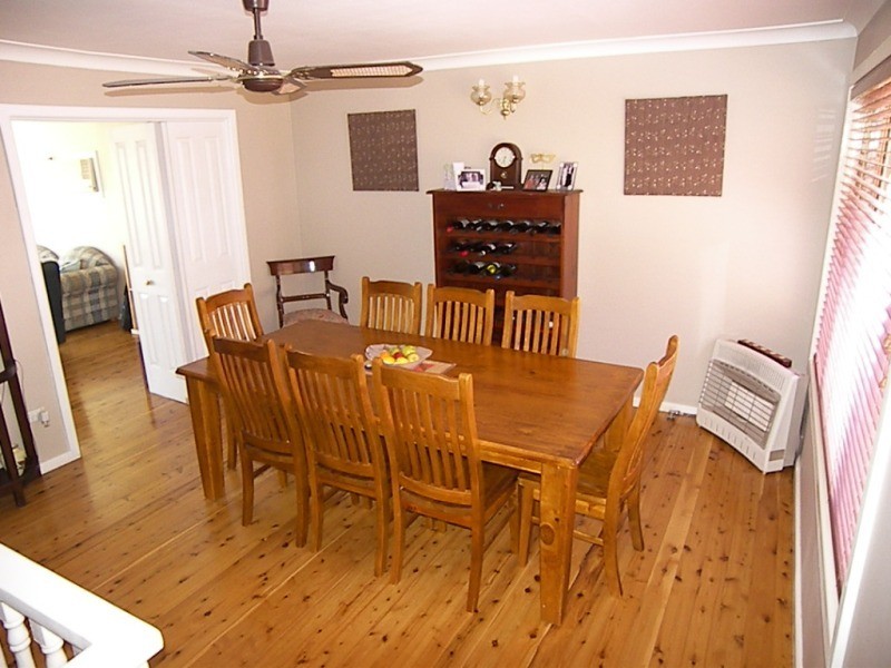 16 Bright Parade, Dapto NSW 2530