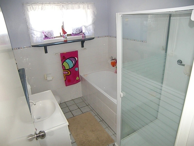 16 Bright Parade, Dapto NSW 2530