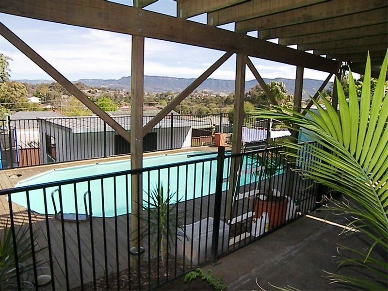 16 Bright Parade, Dapto NSW 2530