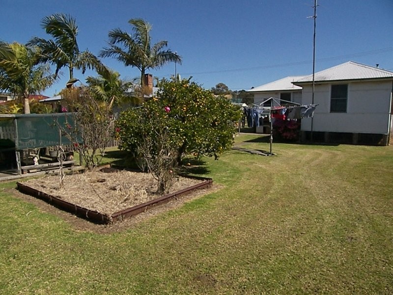 14 Graham Street, Unanderra NSW 2526