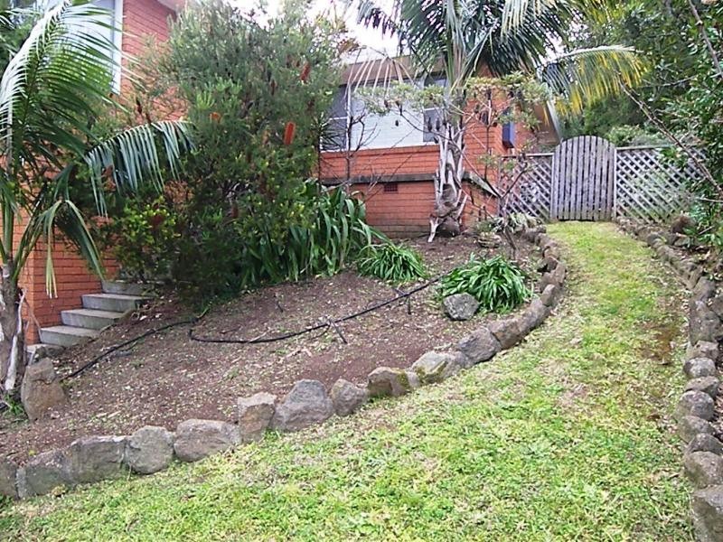 10 Robert Street, Kanahooka NSW 2530