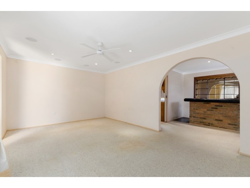 2 Lobelia Street, Albion Park Rail NSW 2527