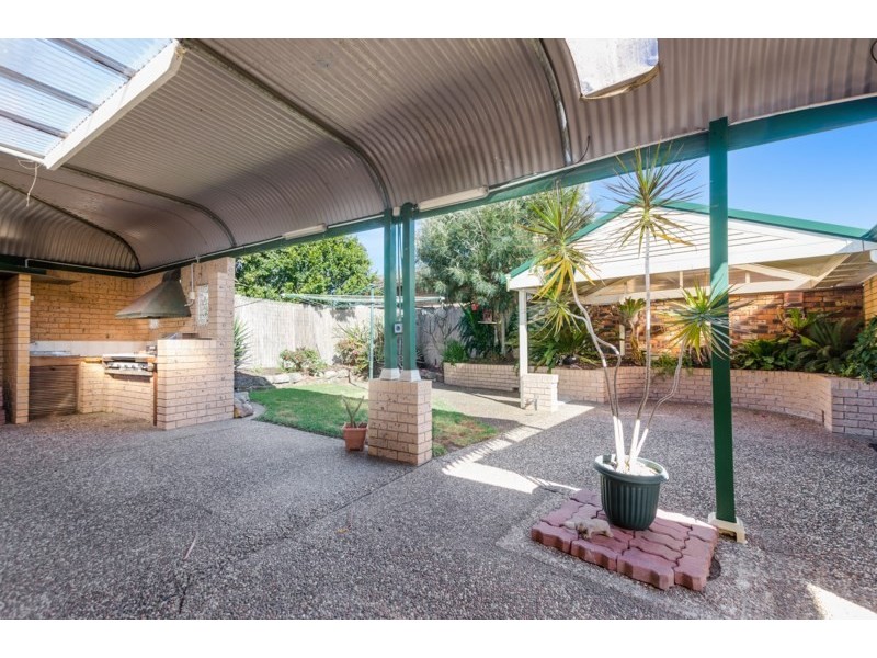 2 Lobelia Street, Albion Park Rail NSW 2527