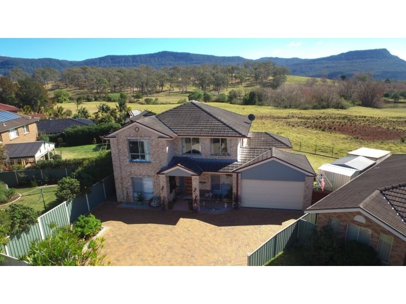 14 Barham Place, Horsley NSW 2530