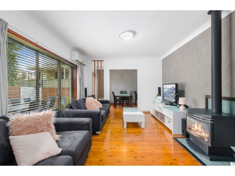 57 Edgeworth Avenue, Kanahooka NSW 2530