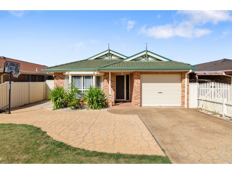 57 Sunnybank Crescent, Horsley NSW 2530