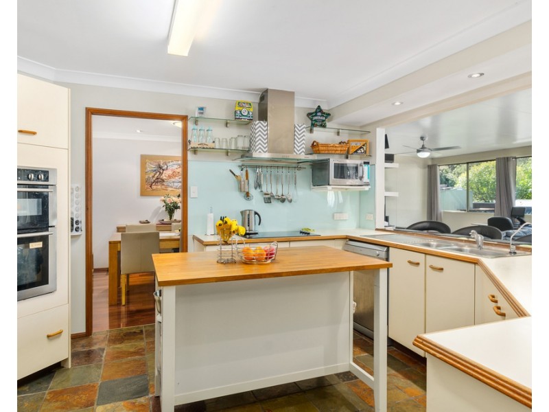 17 Bovard Court, Horsley NSW 2530