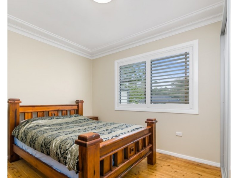 2 Cambridge Road, Dapto NSW 2530