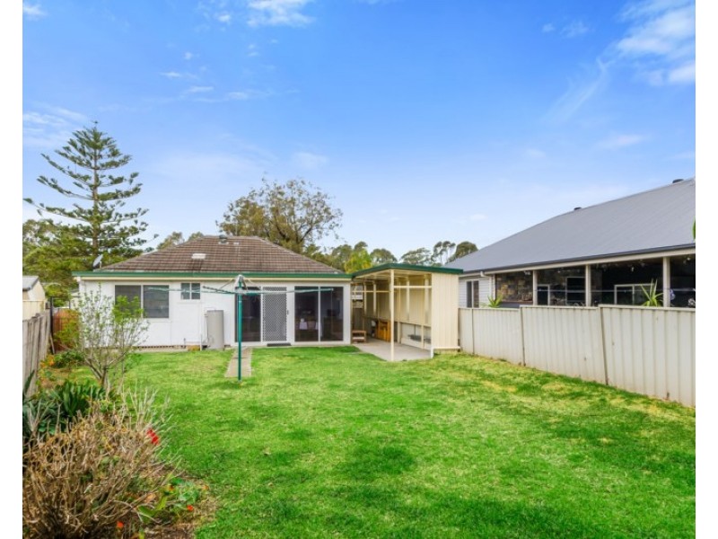 2 Cambridge Road, Dapto NSW 2530