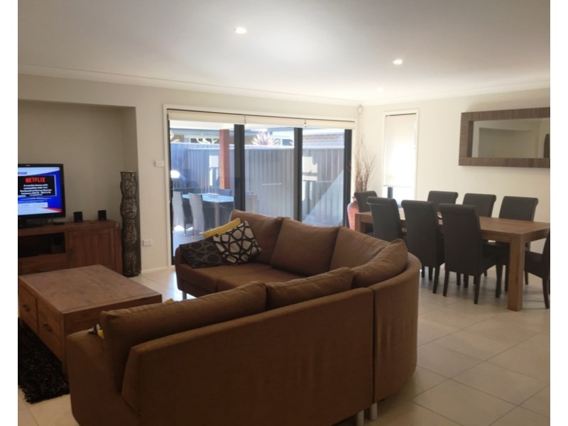 9 Hobbs Street, Horsley NSW 2530