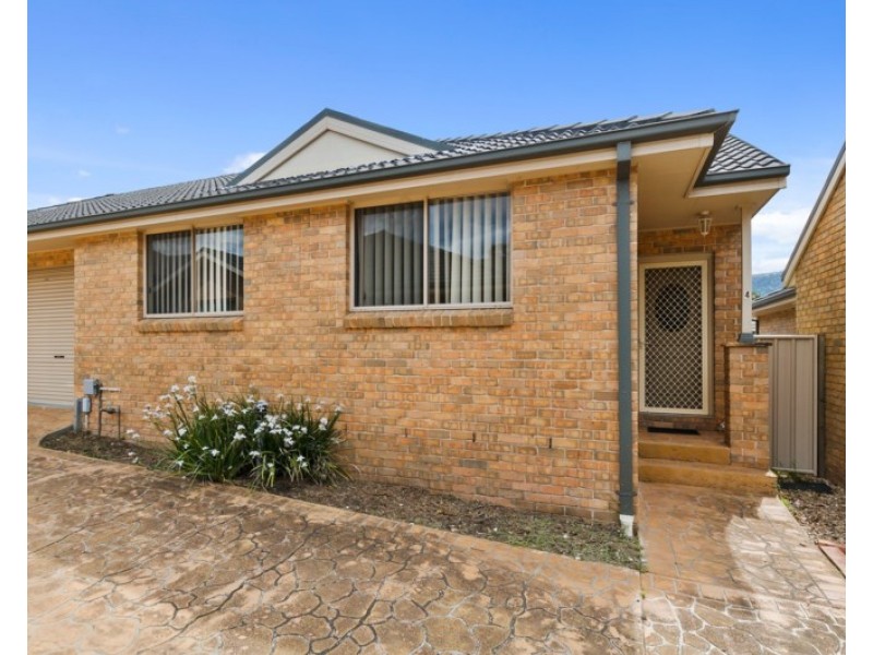 4/120 Bong Bong Road, Horsley NSW 2530