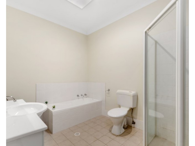 4/120 Bong Bong Road, Horsley NSW 2530