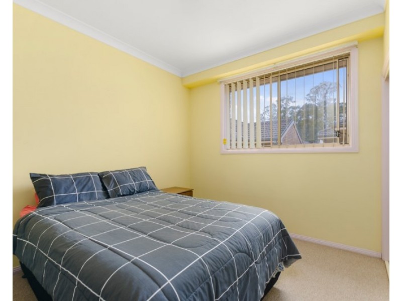 4/120 Bong Bong Road, Horsley NSW 2530