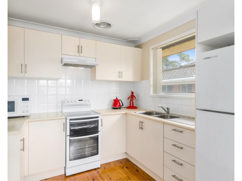 9 Ironbark Avenue, Albion Park Rail NSW 2527