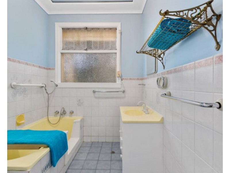 10 Kent Road, Dapto NSW 2530